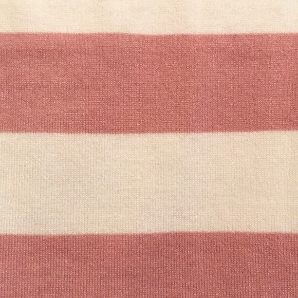 🏆HOST PICK🏆☀️NEW☀️Striped Light Sweater - Picture 4 of 4